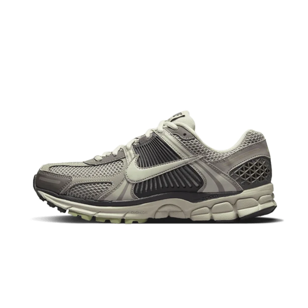 Nike Men's Black Cobblestone Running Trainers - Running Shoes - 12 Uk - Sport