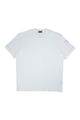 t-shirt-en-polyester-avec-badge-sur-la-manche