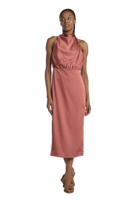 rosa-midi-klanning-med-bakre-halsringning