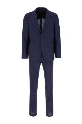 sophisticated-single-breasted-suit-set