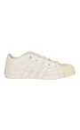 chaussures-en-toile-couleur-blanche