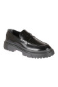 mocassins-en-cuir-a-semelle-crantee