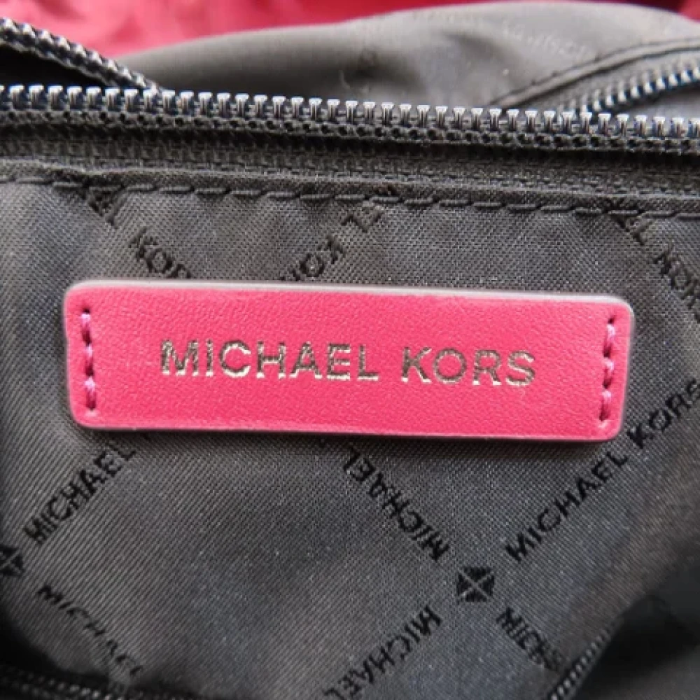 Michael Kors Pre-owned Canvas shoulder-bags Red Dames