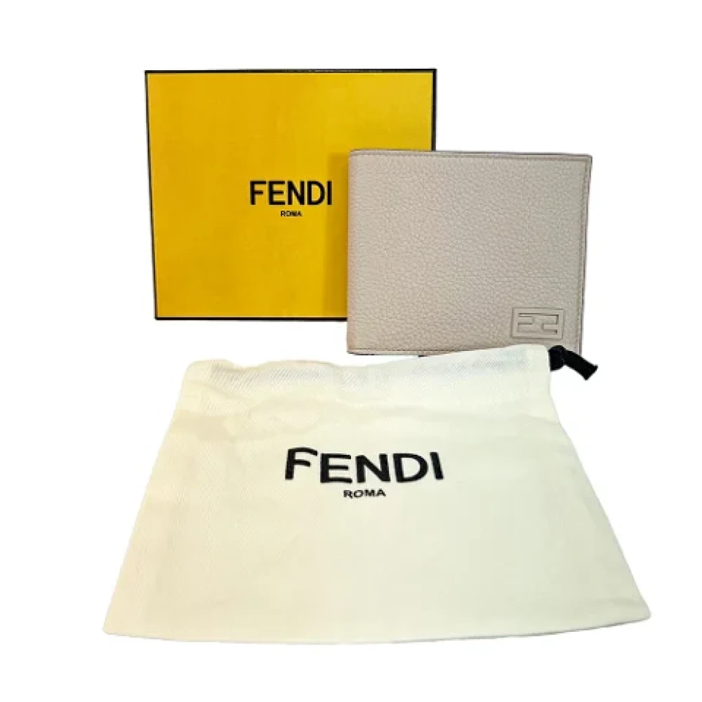 Fendi Vintage Pre-owned Leather wallets Beige Unisex