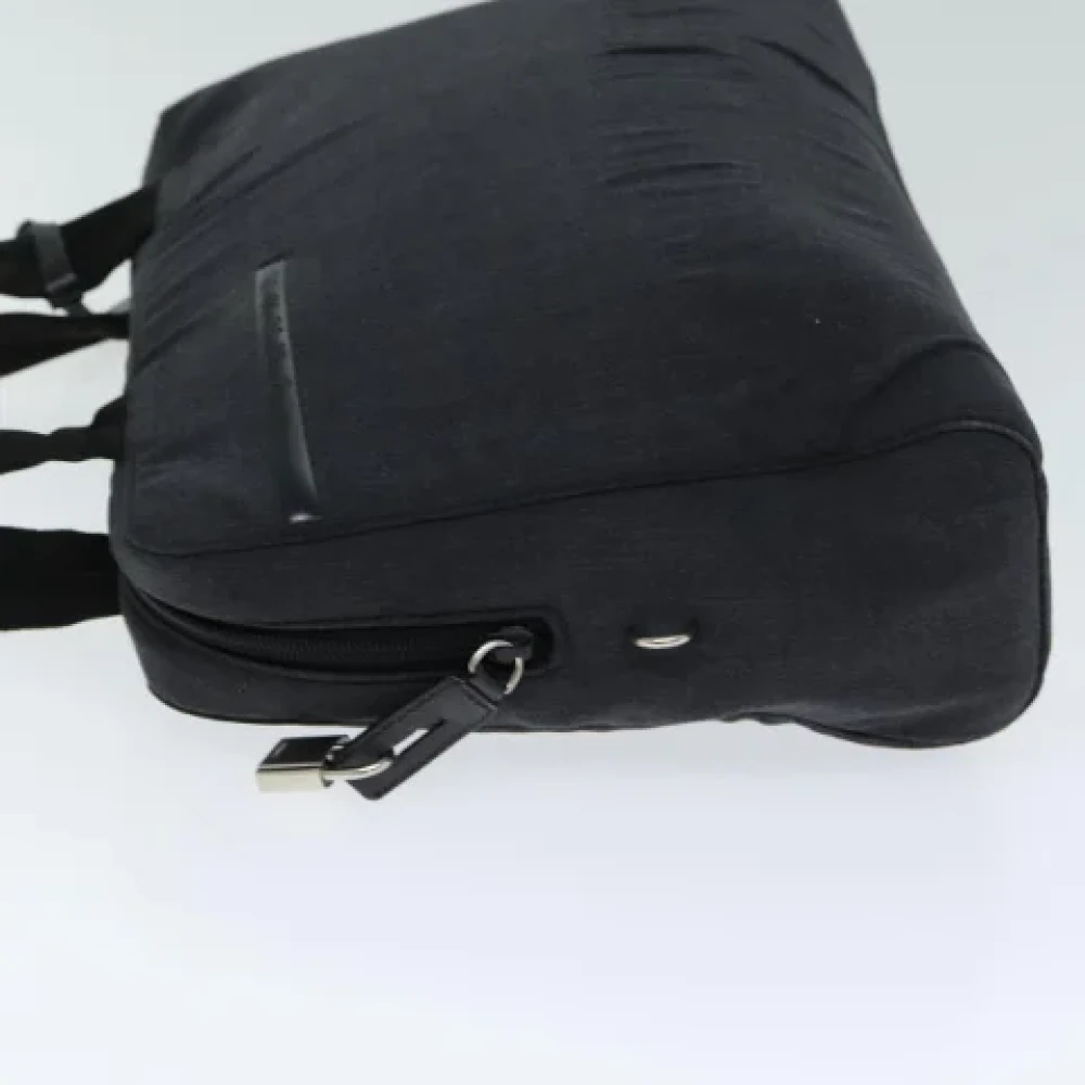Prada Vintage Pre-owned Nylon handbags Gray Dames