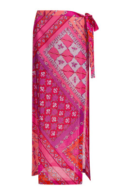 pink-suit-with-festa-print