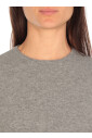 pull-gris-en-laine-a-col-rond