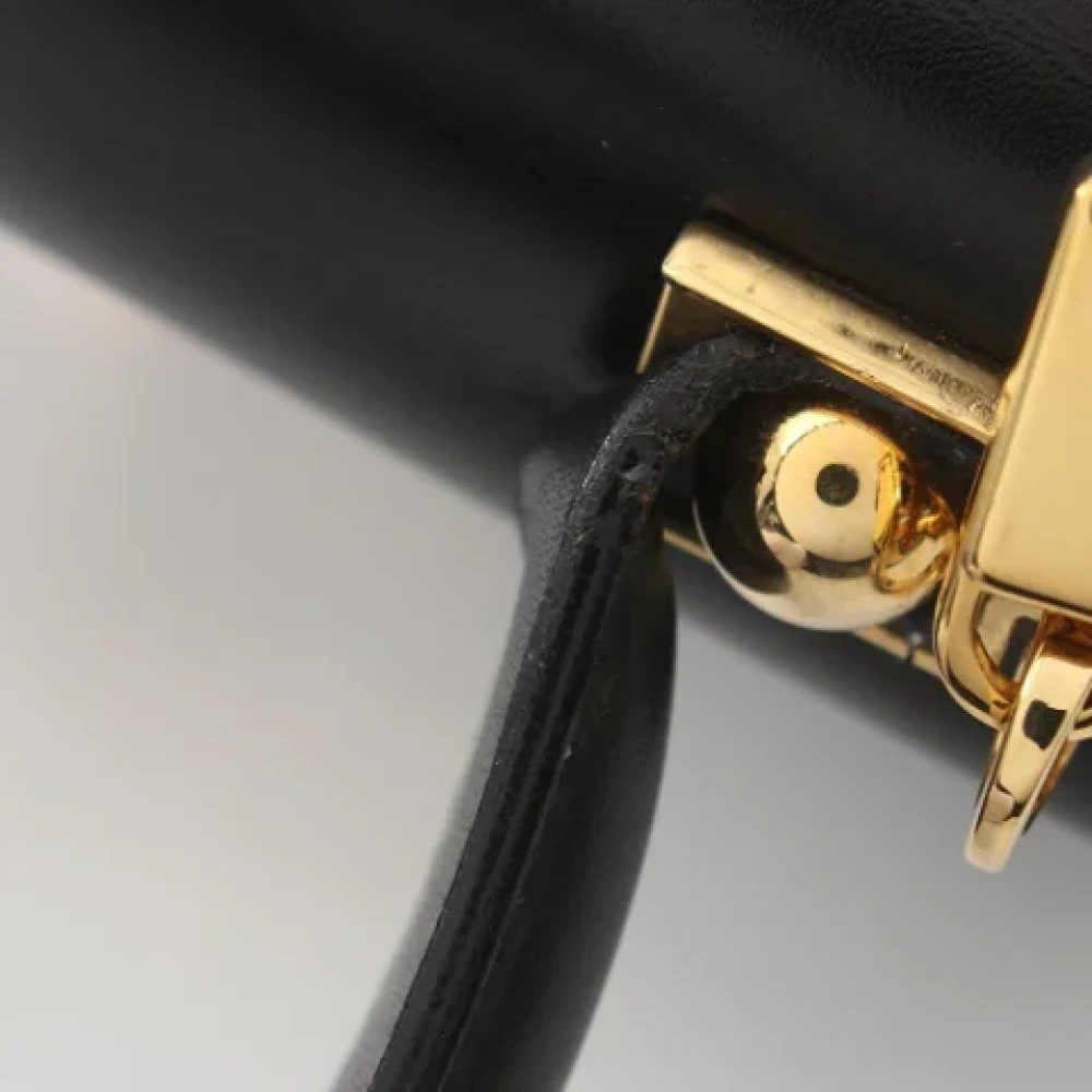 Salvatore Ferragamo Pre-owned Leather handbags Black Dames