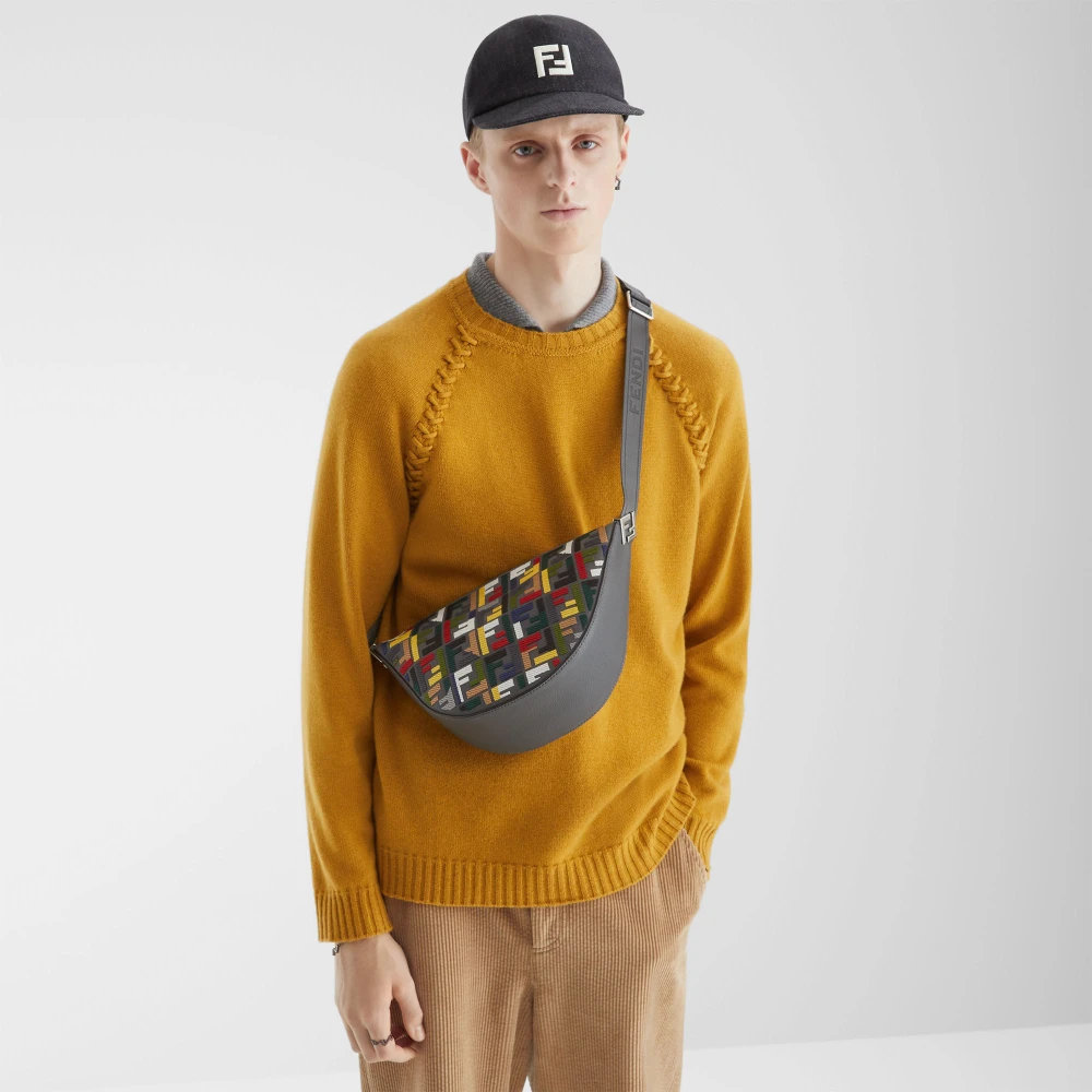 Fendi Iconische Grijze Canvas Schoudertas Multicolor Heren