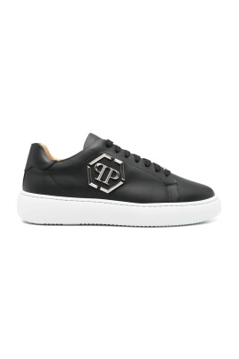 stylish-sneakers-for-men