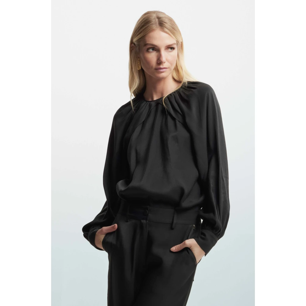 Kocca Blouse met gedrapeerde mouwen Black Dames