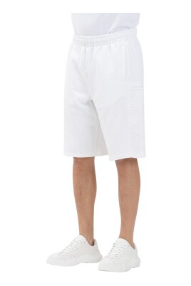 sportiga-vita-shorts-var-sommar