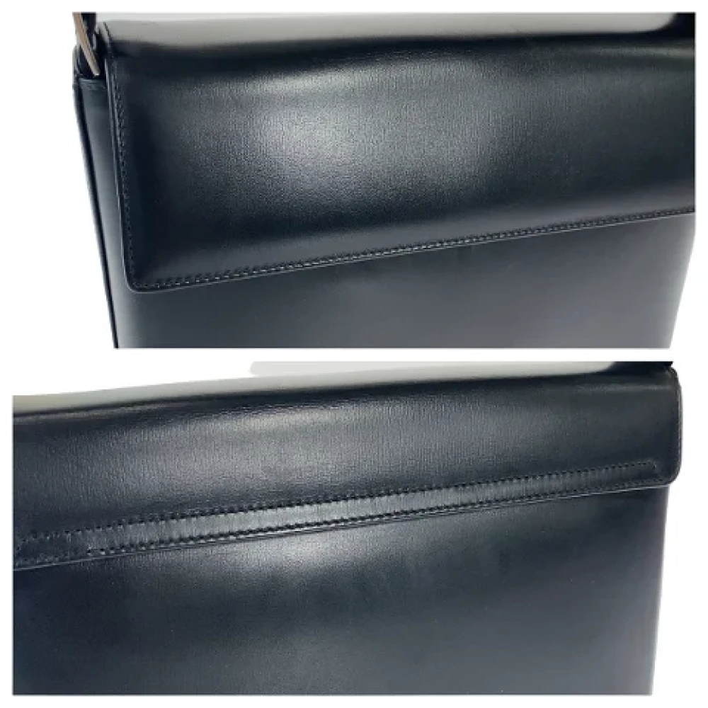 Salvatore Ferragamo Pre-owned Leather shoulder-bags Black Dames