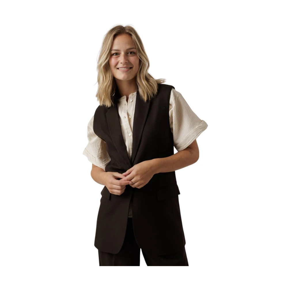 Basic Apparel Elegant Marjorie Lang Vest in Chocolade Black Dames