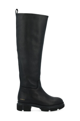 black-leather-woman-boot