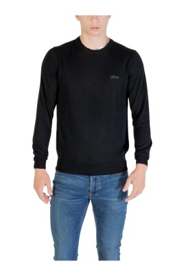pull-noir-col-rond