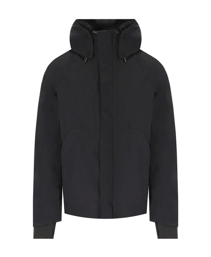 veste-a-capuche-impermeable-avec-details-reflechissants