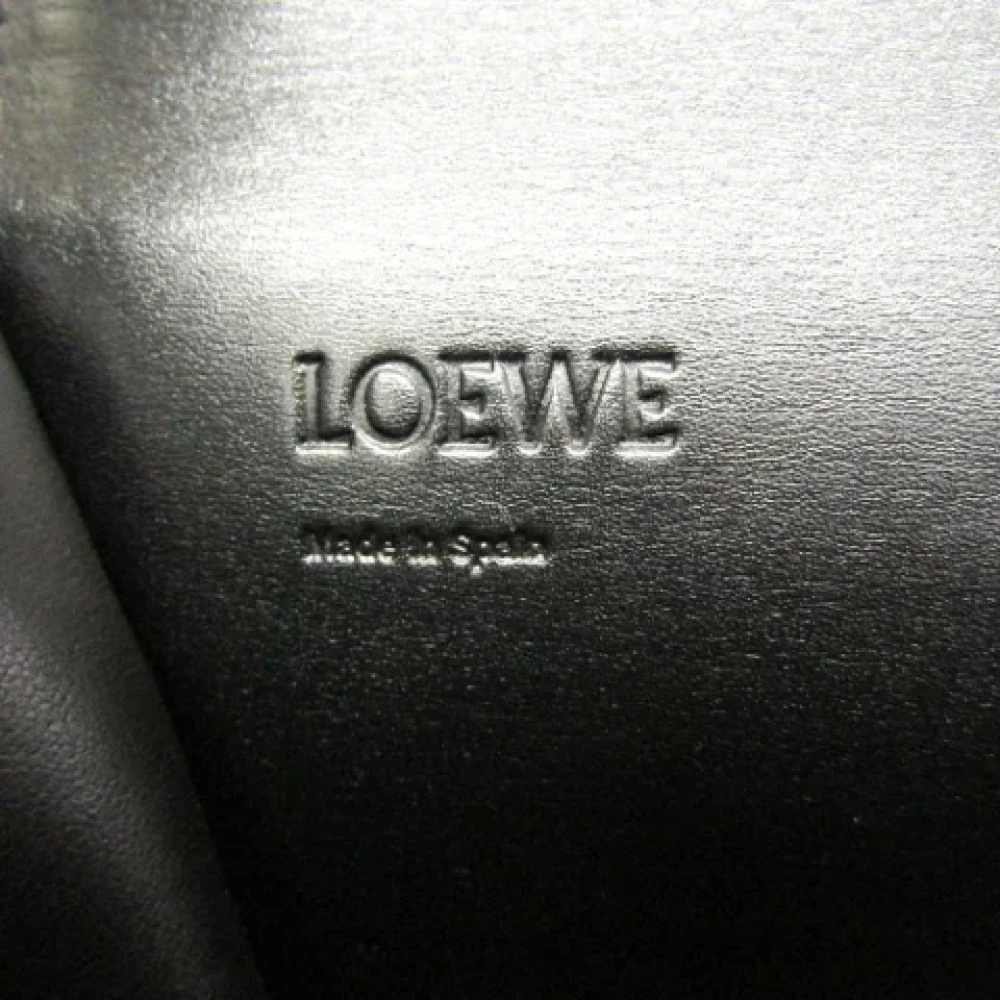 Loewe Pre-owned Leather shoulder-bags Black Dames