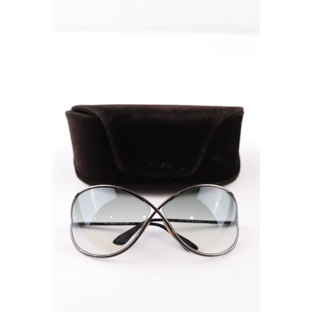 Tom Ford Pre-owned Plastic sunglasses Black Dames