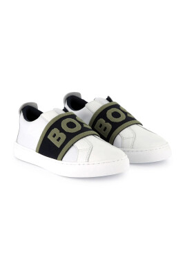 white-fabric-and-leather-sneakers
