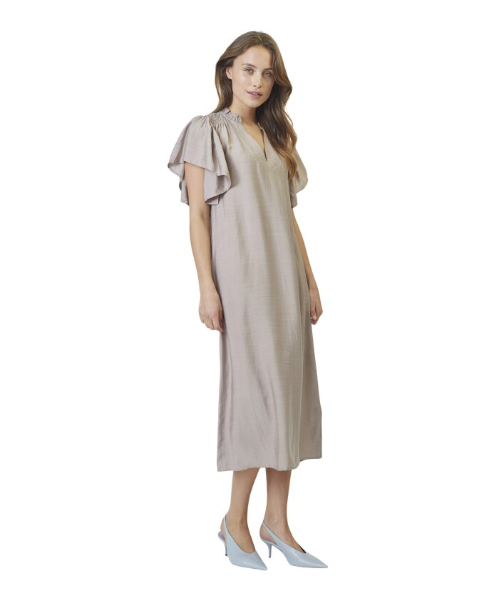 robe-a-volants-en-couleur-noix