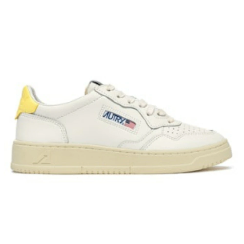 Autry Women's White Medalist Low Trainers - Sneakers - 2 Uk - Shoes
