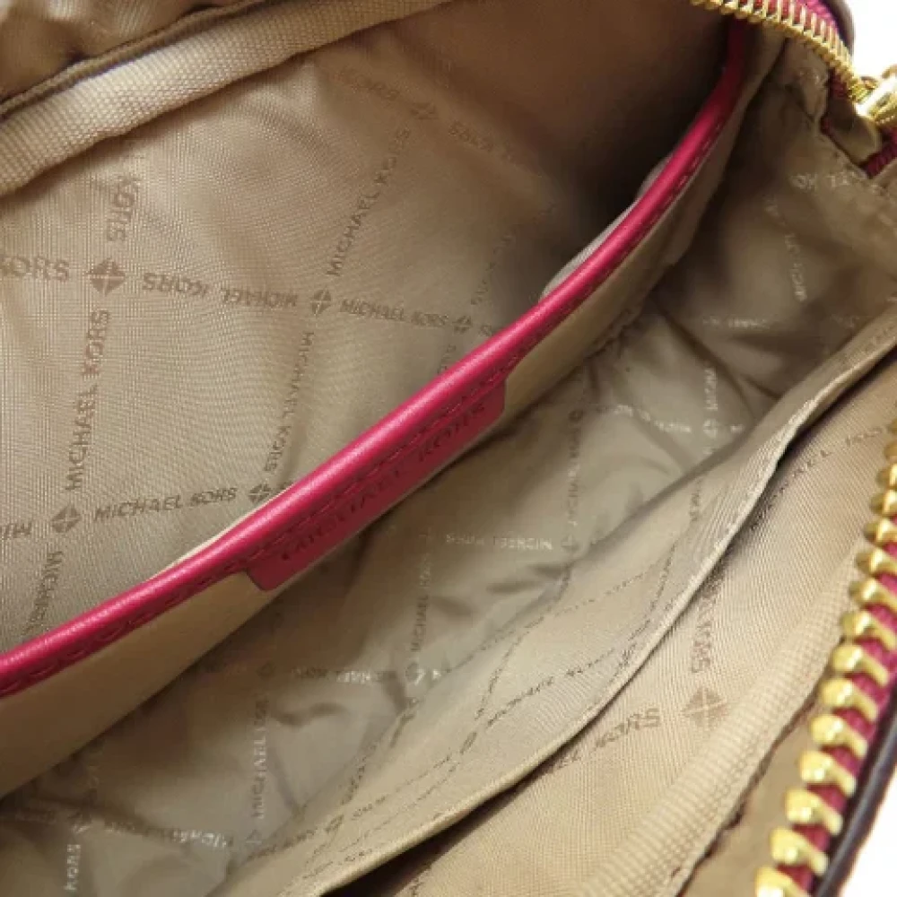 Michael Kors Pre-owned Plastic shoulder-bags Pink Dames