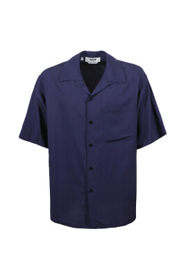 blauwe-button-up-overhemd-oversized-fit