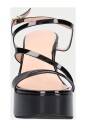 sandales-noires-en-vernis