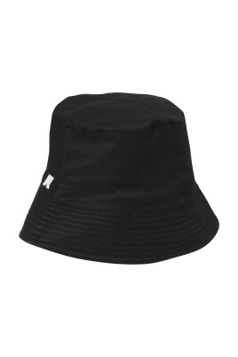 classic-black-bucket-hat