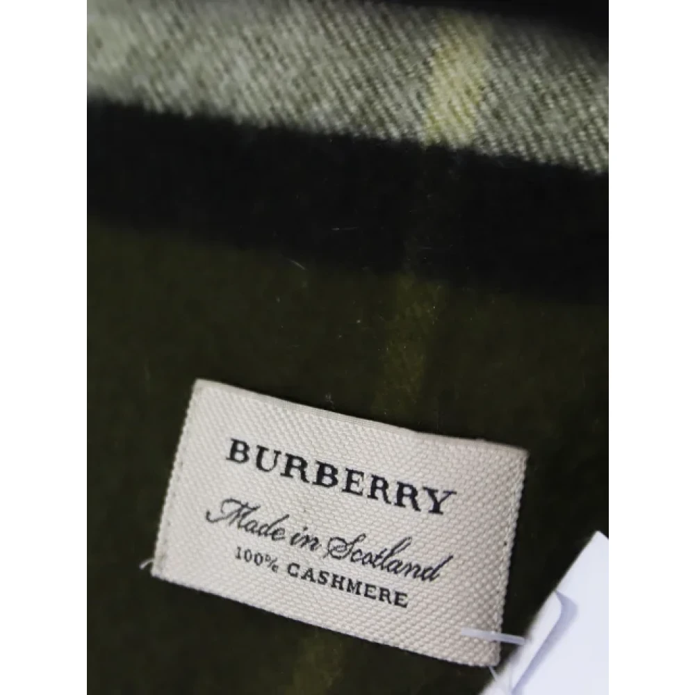 Burberry Vintage Pre-owned Cashmere scarves Green Dames