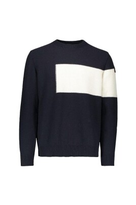 round-neck-long-sleeve-sweatshirt