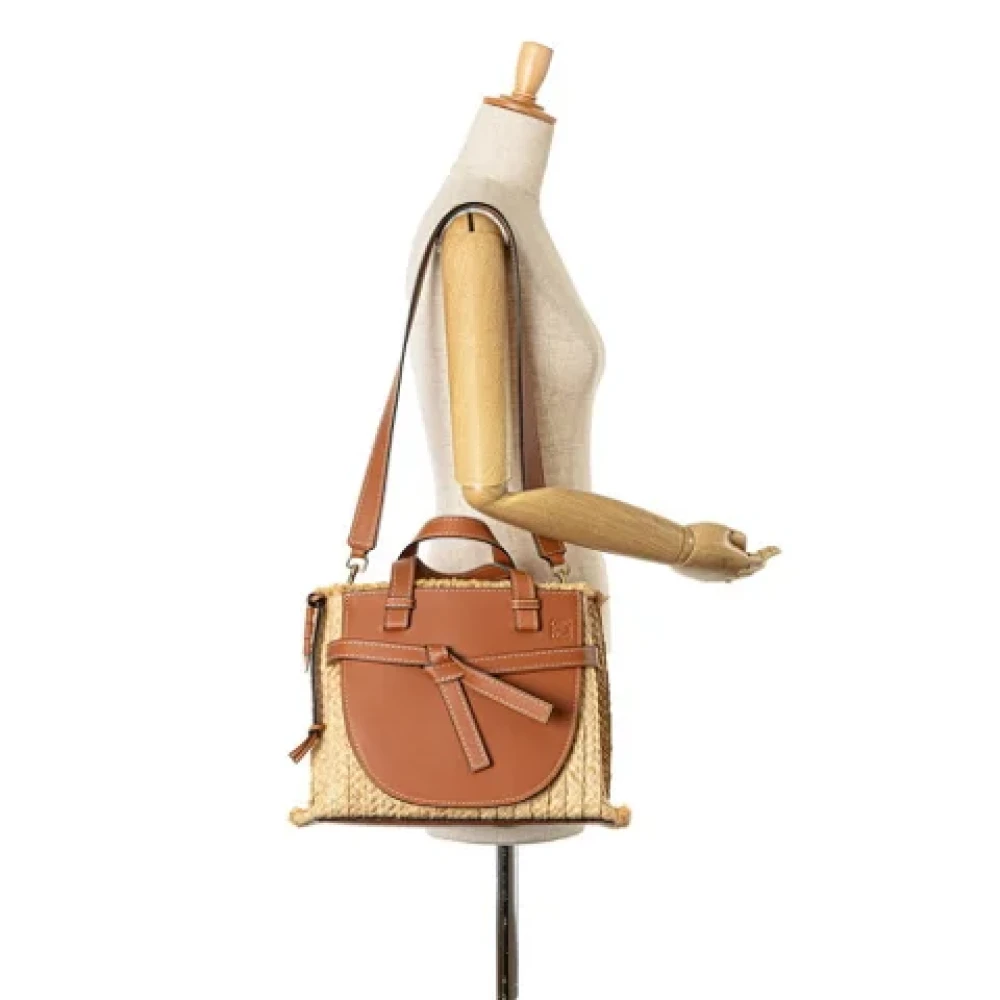 Loewe Pre-owned Leather handbags Brown Dames