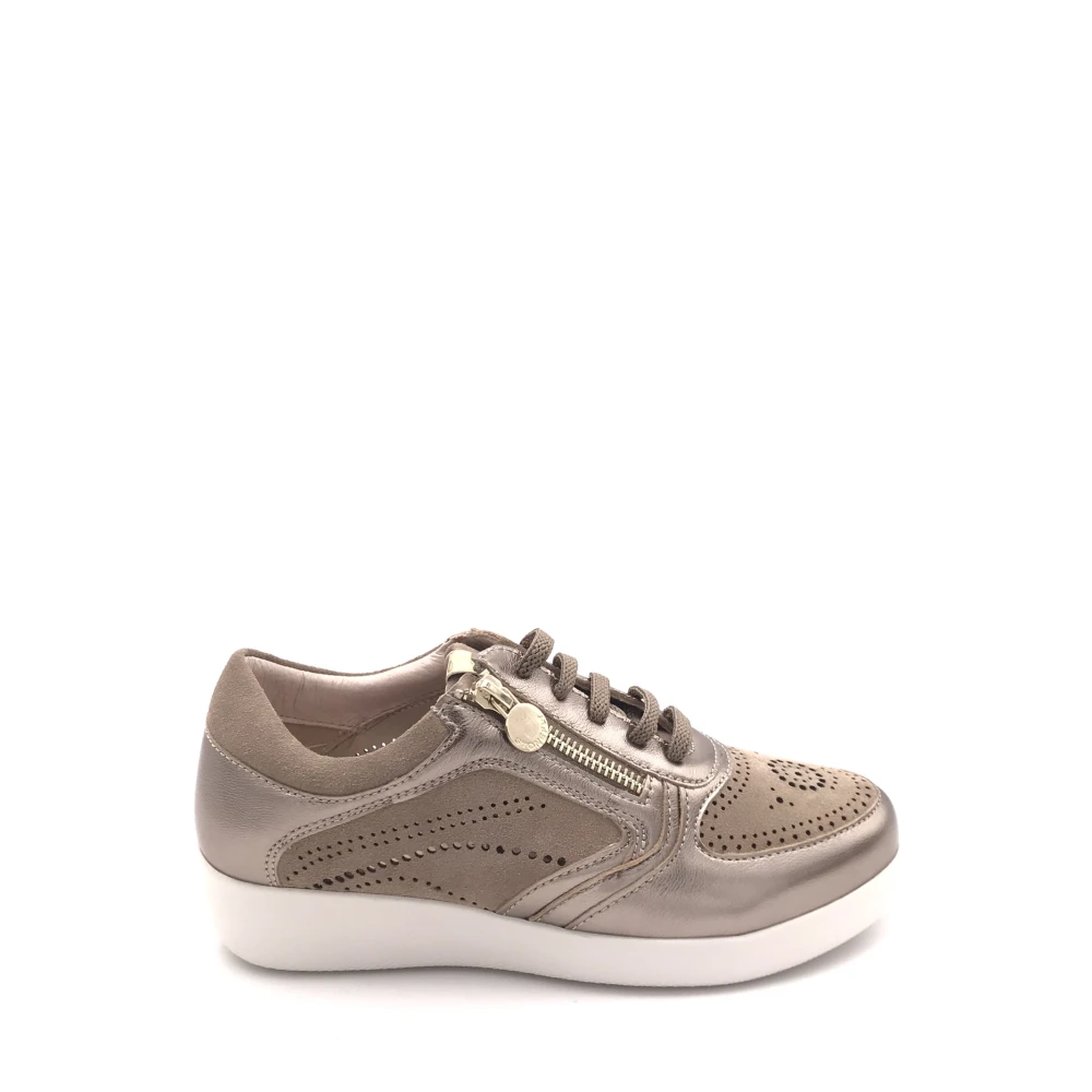 Stonefly Laminated Leather Sneakers Dames Schoenen Beige