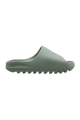 salt-slide-stylish-and-comfortable-footwear