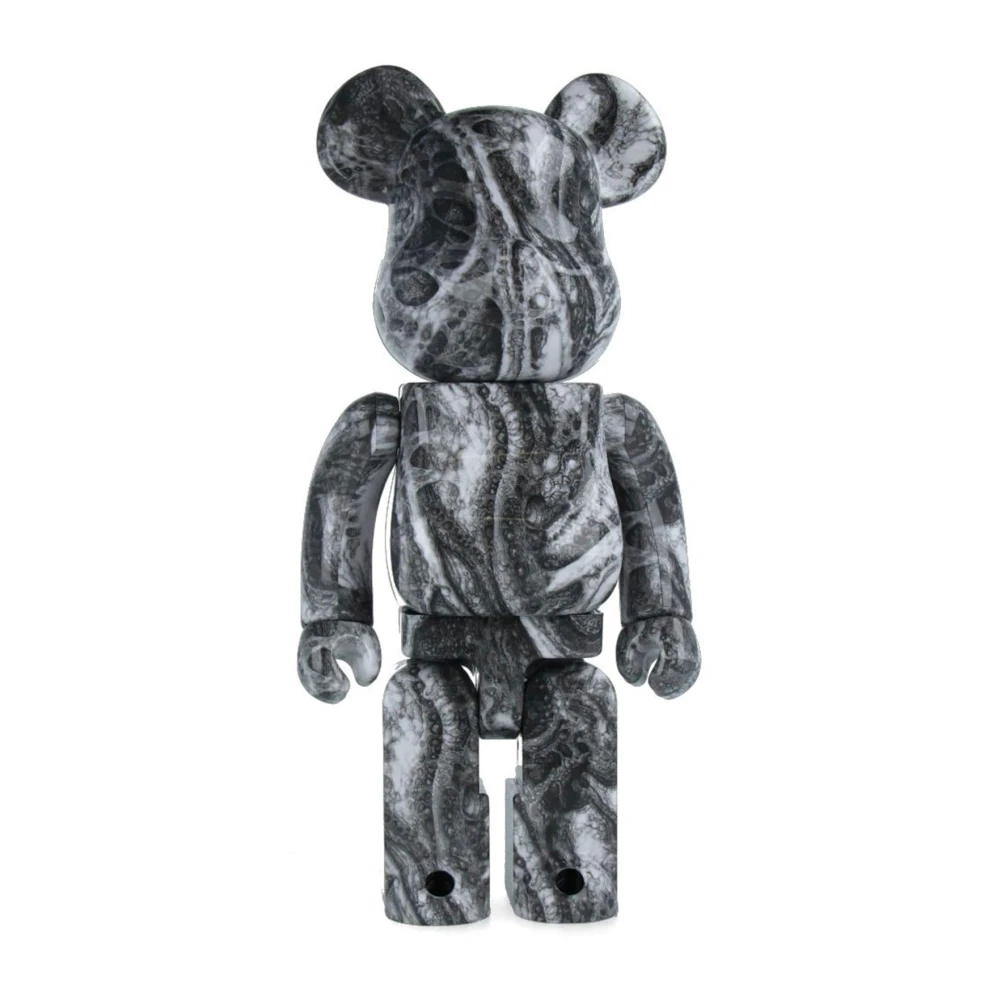 Farverig Grafisk Print Bearbrick Figur