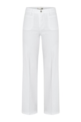 white-denim-jeans-with-front-pockets