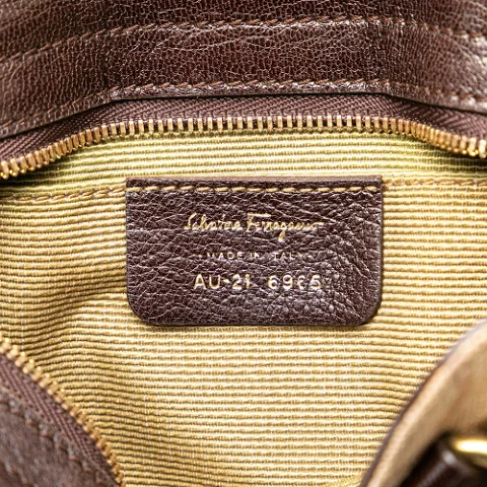 Salvatore Ferragamo Pre-owned Canvas handbags Brown Dames