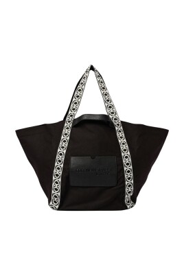 red-shoulder-bag-with-zip-closure