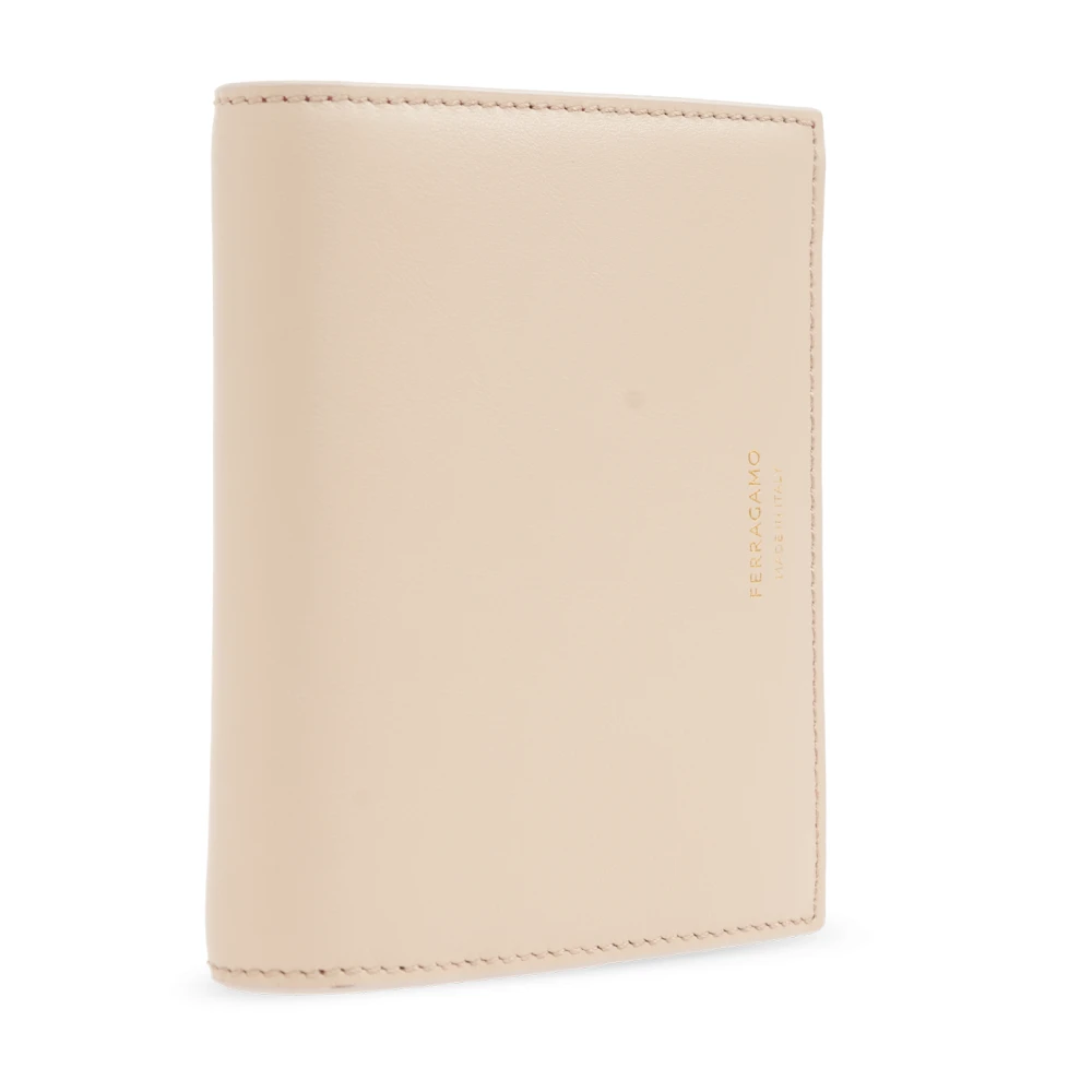 Salvatore Ferragamo Leren portemonnee Beige Dames