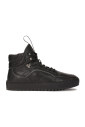 zwarte-hoge-leren-sneakers-met-veters