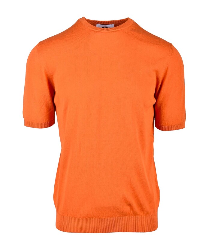round-neck-knitwear