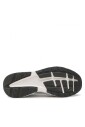 baskets-de-course-grises-avec-inserts-en-cuir