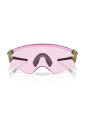 stylish-sunglasses-with-wide-lenses