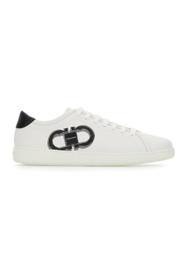 casual-sneakers-for-everyday-wear
