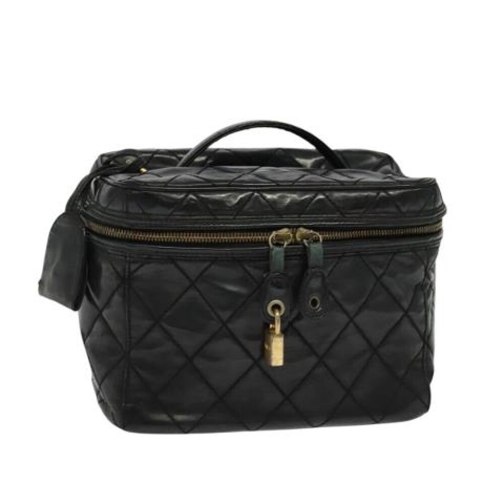 Vintage Authentic Chanel 3 series 17cm square mini tab