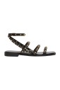 sandales-plates-avec-clous-style-palazzo
