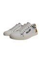 white-suede-low-top-sneakers-with-logo