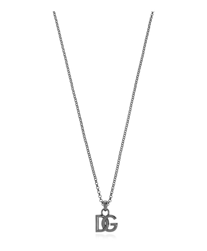 collier-avec-un-pendentif-en-forme-de-logo