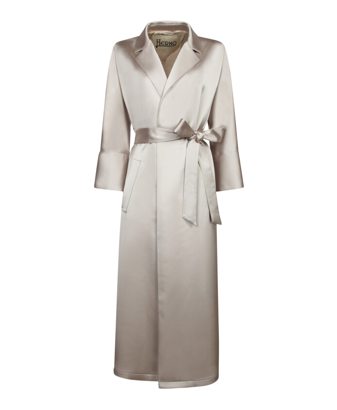 beige-bovenkleding-met-brede-revers